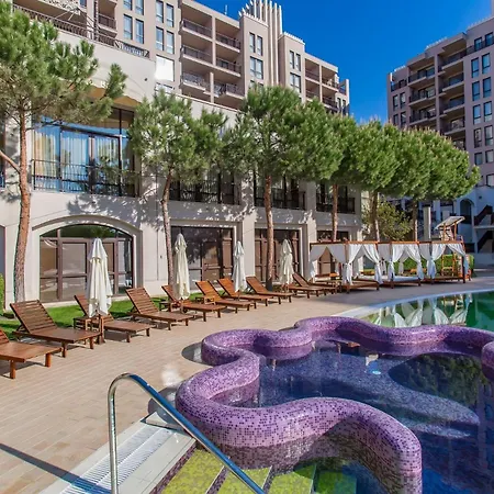 Luxury Private At Barcelo Complex Apartament